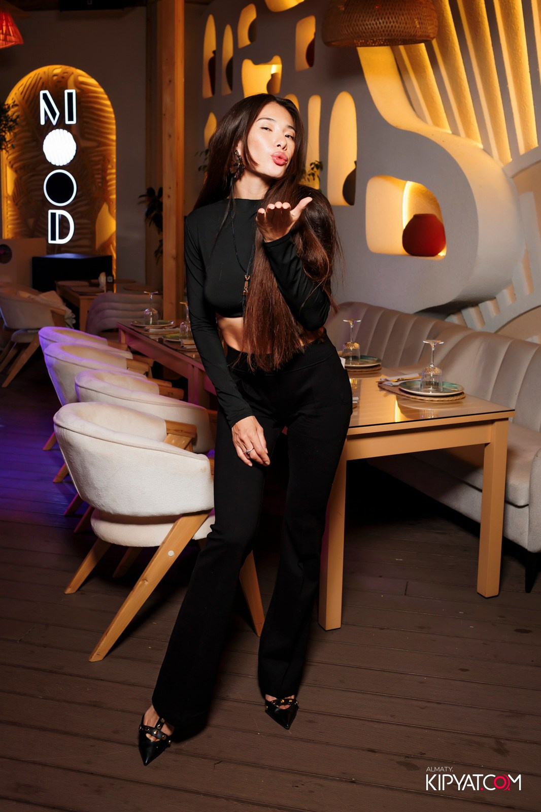 MOOD KARAOKE & TERRACE. КИПЯТКОМ АЛМАТЫ!