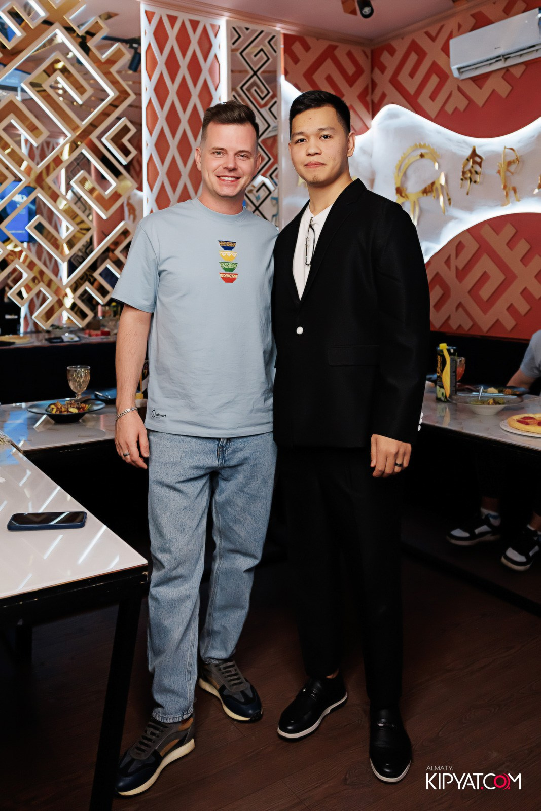 УХО И МЕДВЕДЬ НА ГАГАРИНА. КИПЯТКОМ АЛМАТЫ!