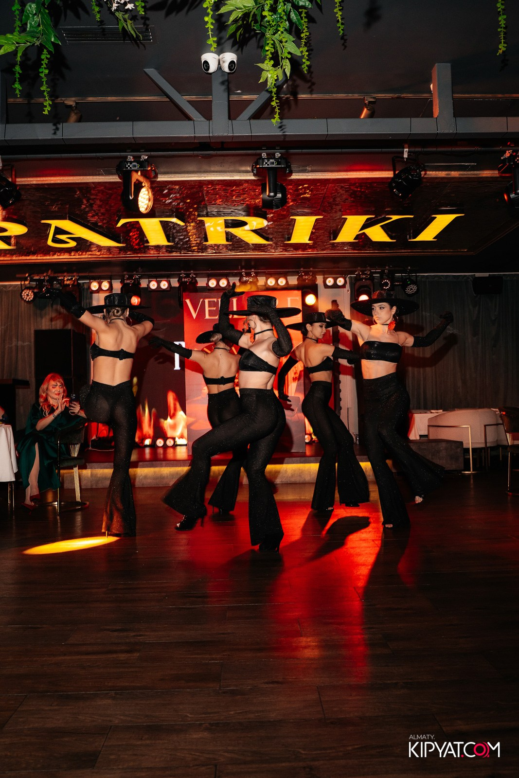 ПРЕЗЕНТАЦИЯ ЖУРНАЛА «VELLURE». КИПЯТКОМ АЛМАТЫ!