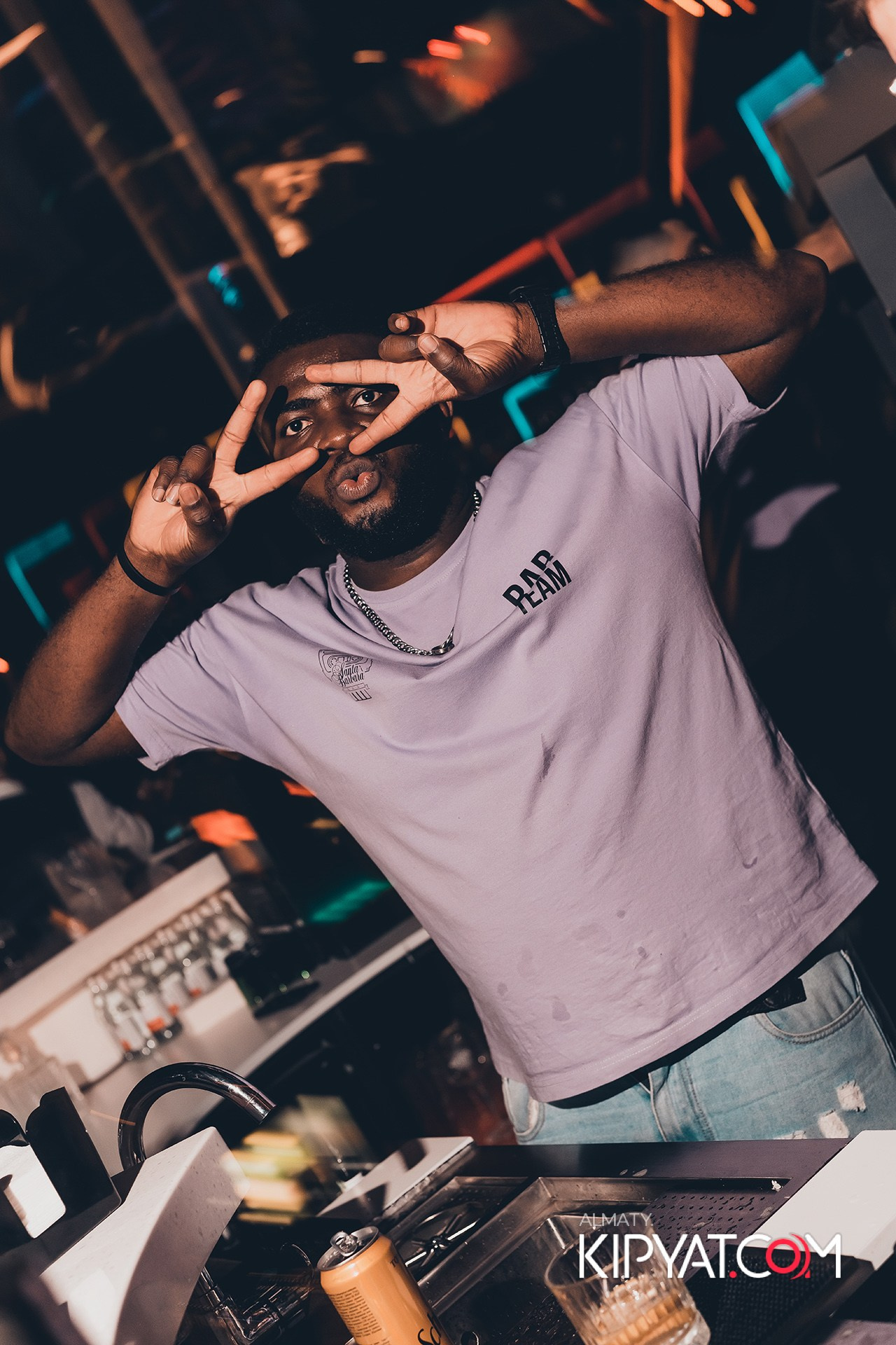 ВЫСТУПЛЕНИЕ ГРУППЫ ВИРУС SANTA BARBARA. КИПЯТКОМ АЛМАТЫ!