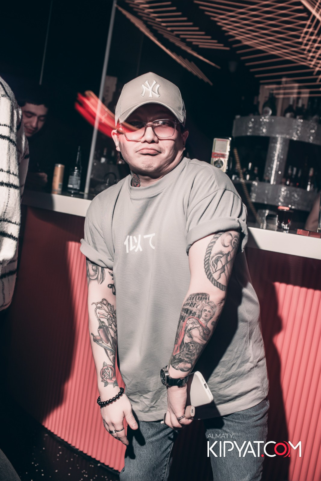 SANTA BARBARA — ПИТ ДЖЕЙСОН (ГР. ПРЕМЬЕР-МИНИСТР) И ИЛЬЯ ЗУДИН (ГР. ДИНАМИТ) НА ПРЕДНОВОГОДНЕЙ ВЕЧЕРИНКЕ. КИПЯТКОМ АЛМАТЫ!