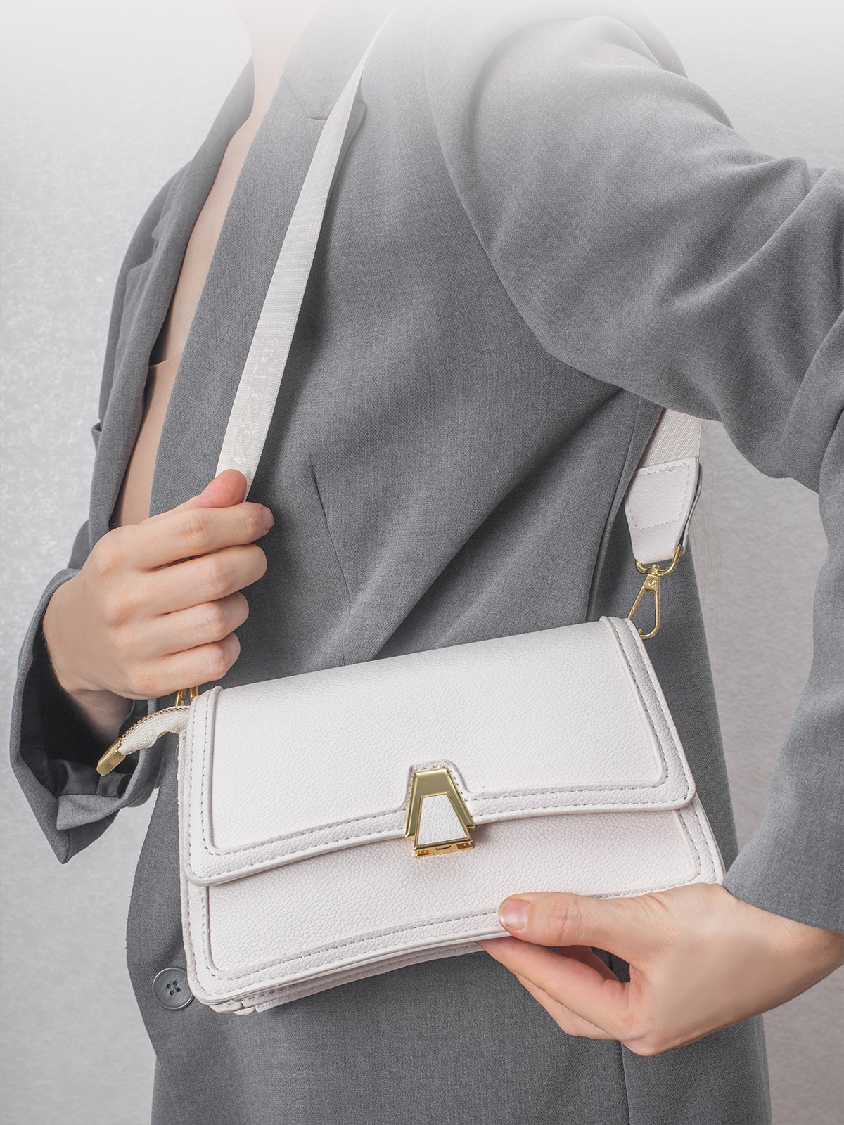 Сумки. Предметный и женский фотограф в Новосибирске