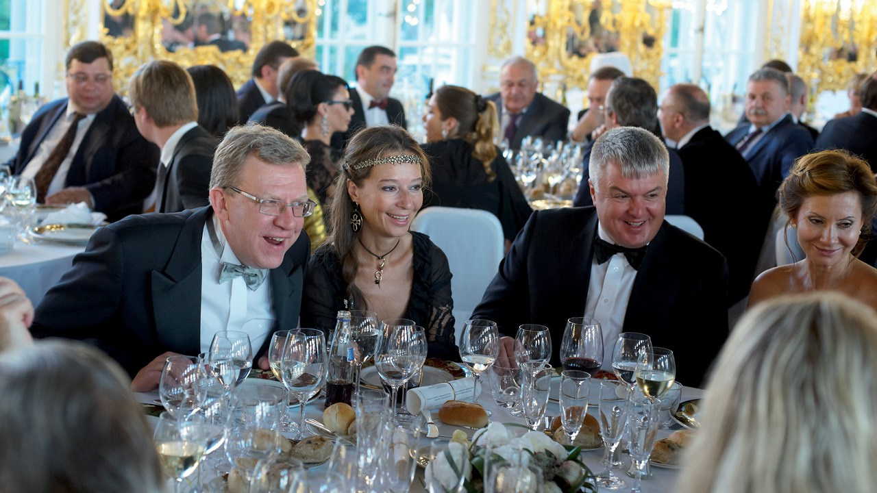 РЕПОРТАЖ. Www.apowerstudio.com