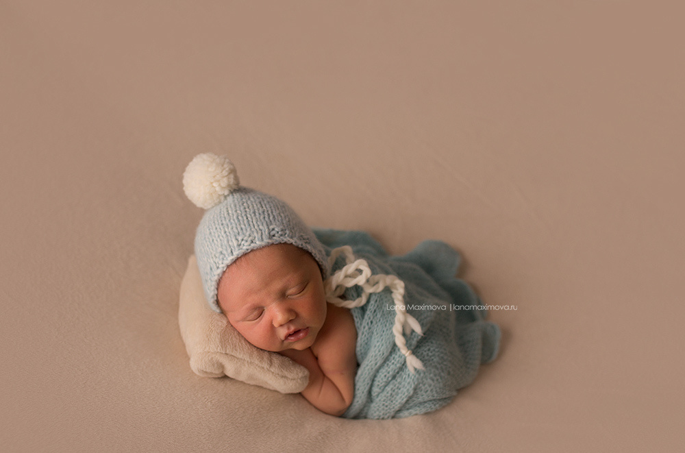 Фотосессия новорождённого. Фотограф новорождённых малышей и детский фотограф В Казани Лана Максим
