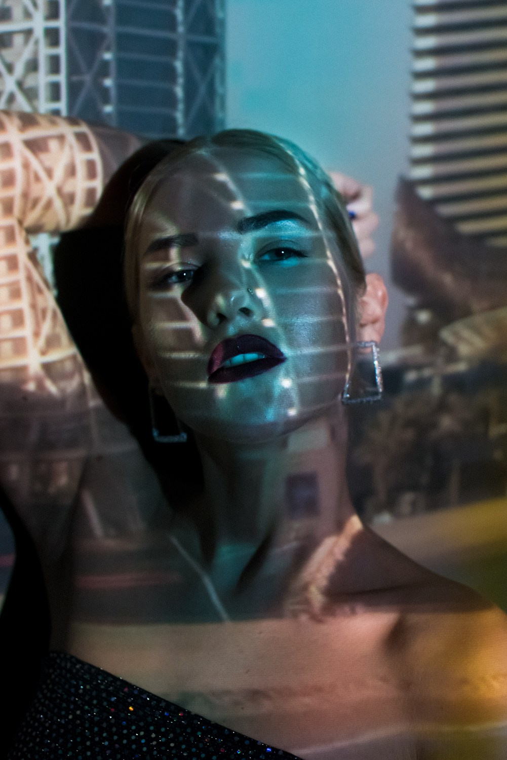 Фотограф Артём Савиных | Свадебная, репортажная, семейная съёмка Москва. Артём Савиных — профессиональный фотограф в Москве | Репортажи, свадьбы, портреты