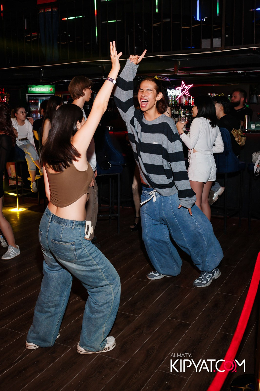 НОЧНОЙ КЛУБ ICON. КИПЯТКОМ АЛМАТЫ!