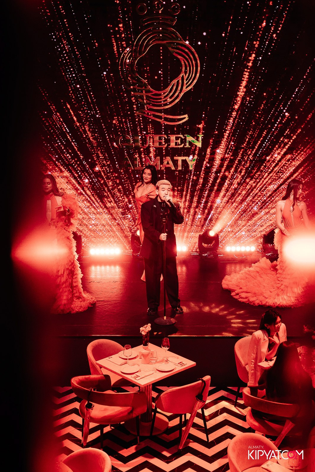 QUEEN. КИПЯТКОМ АЛМАТЫ!