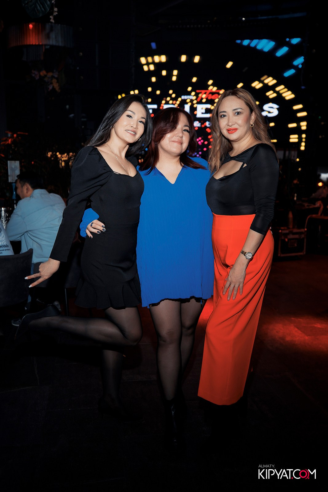 FRIENDS BAR & TERRACE. КИПЯТКОМ АЛМАТЫ! Фотосъемка мероприятий в Алматы