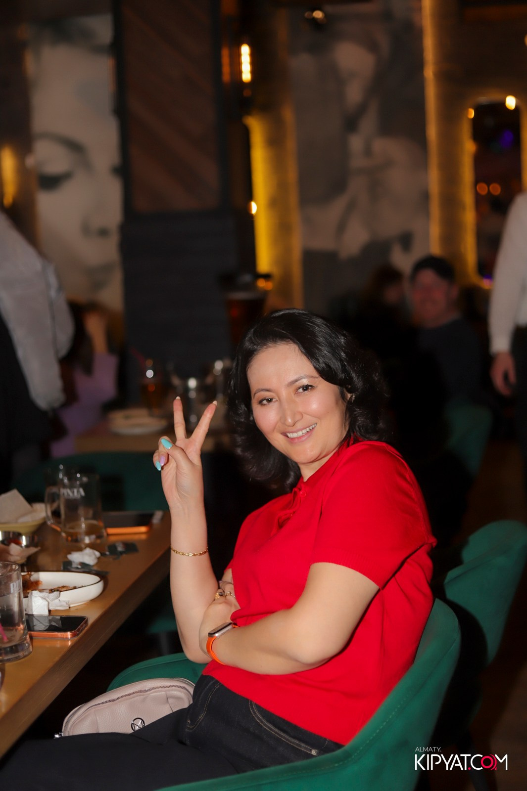 ПИНТА НА АЛТЫНСАРИНА. КИПЯТКОМ АЛМАТЫ! Фотосъемка мероприятий в Алматы