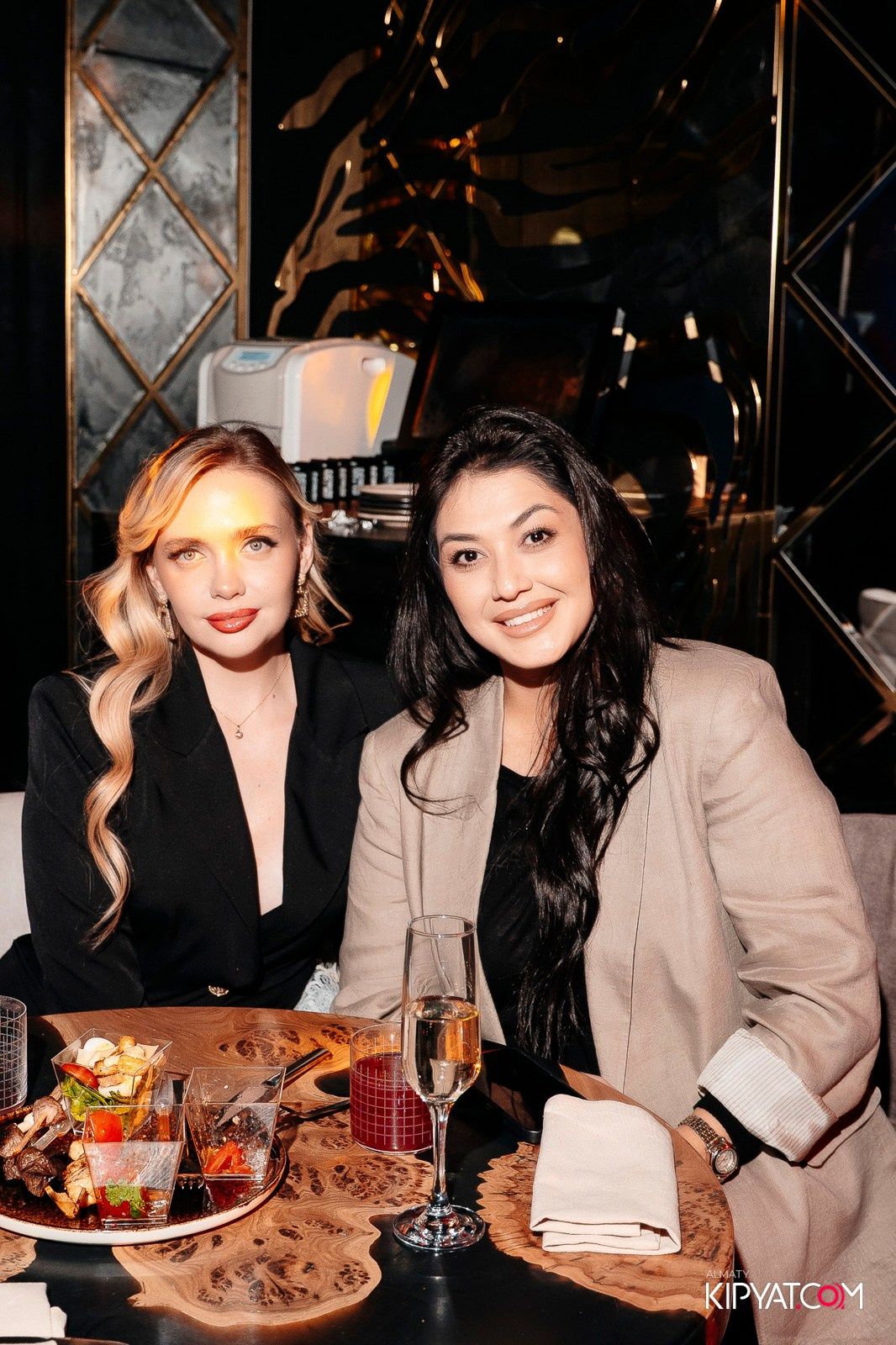 KARAOKE BATTLE В MOOD KARAOKE & TERRACE. КИПЯТКОМ АЛМАТЫ!