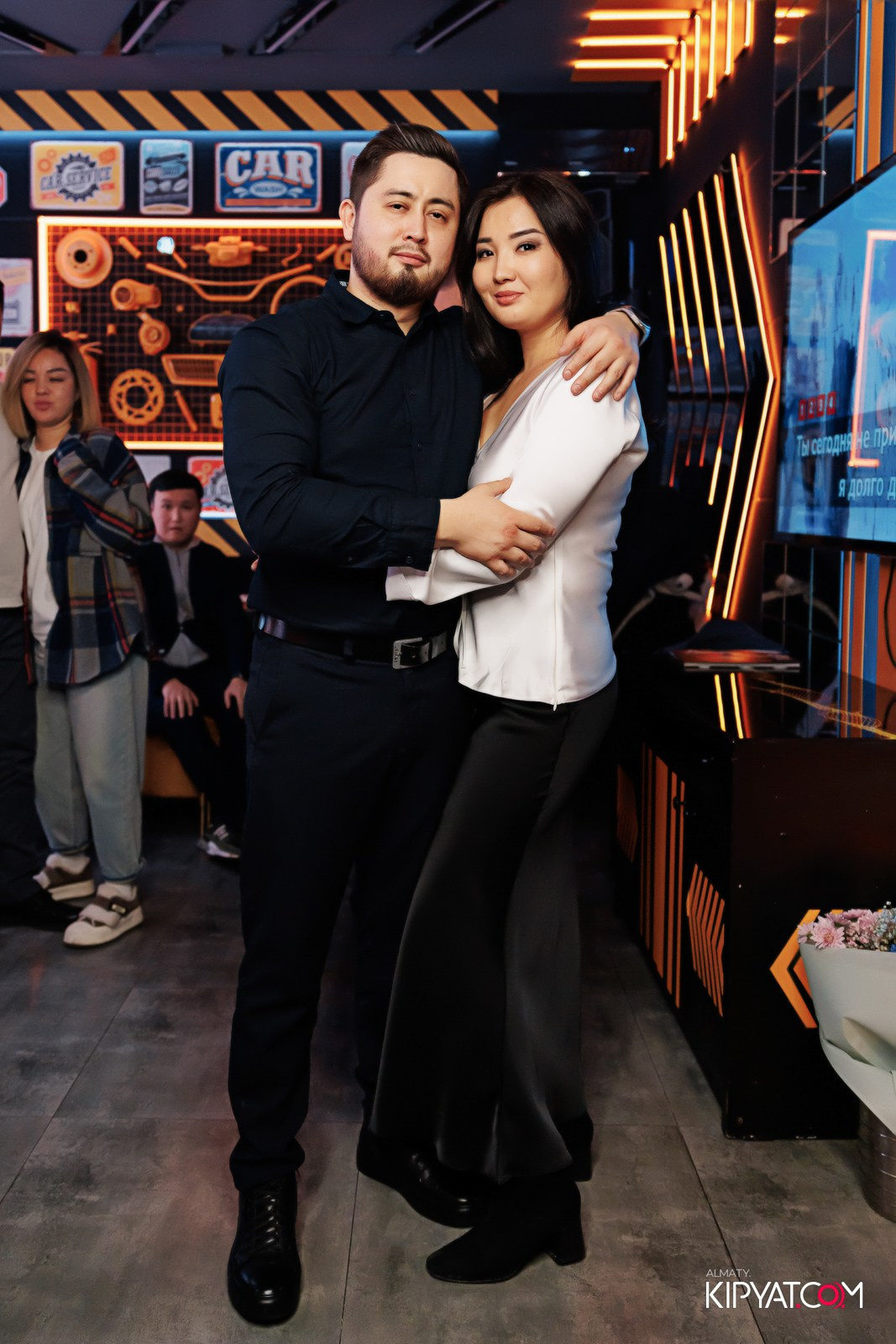 ЗАЯ, НА БИС. КИПЯТКОМ АЛМАТЫ!