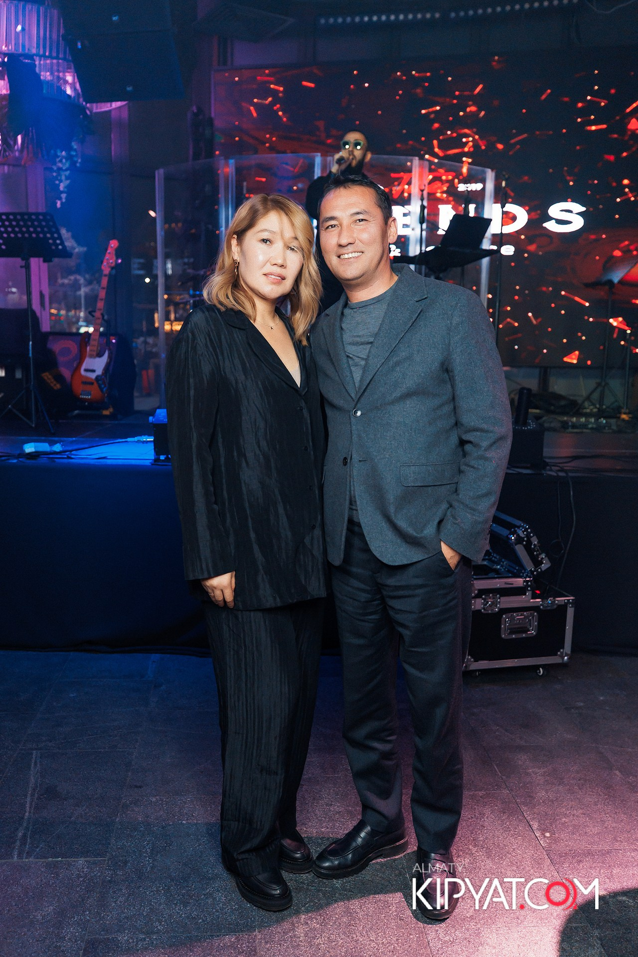 FRIENDS TERRACE & BAR. КИПЯТКОМ АЛМАТЫ!