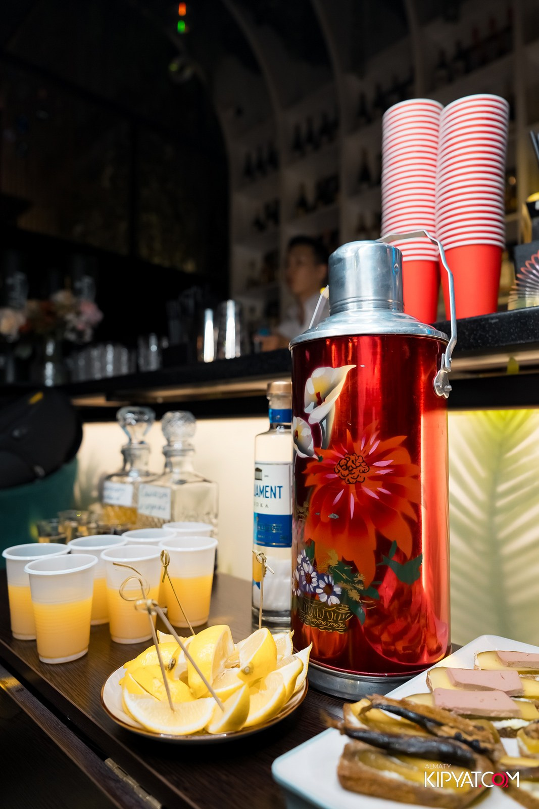 ВЕЧЕРИНКА 2000-Х ШИШКА PREMIUM. КИПЯТКОМ АЛМАТЫ!