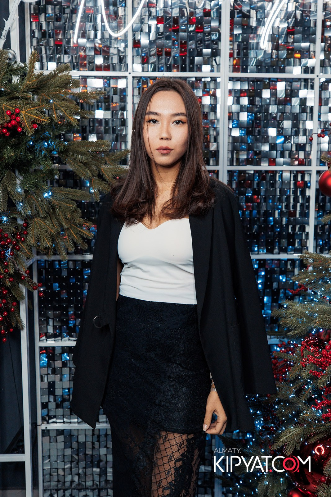 FRIENDS BAR & TERRACE. КИПЯТКОМ АЛМАТЫ!