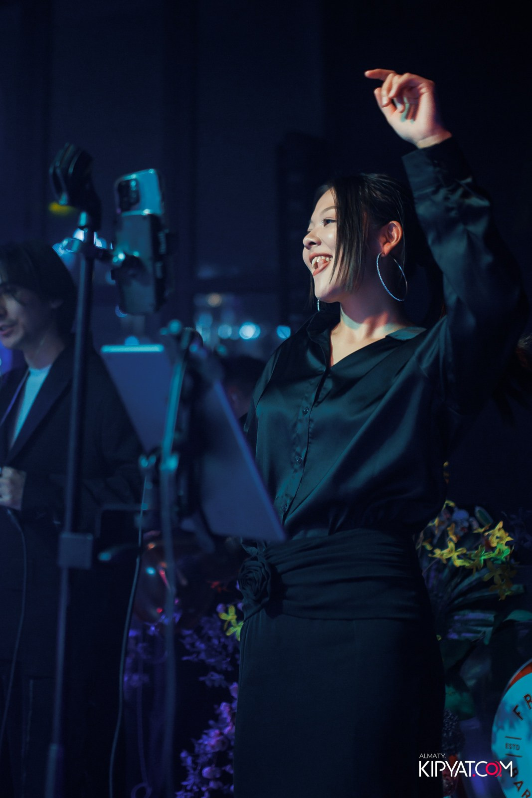 FRIENDS BAR & TERRACE. КИПЯТКОМ АЛМАТЫ!