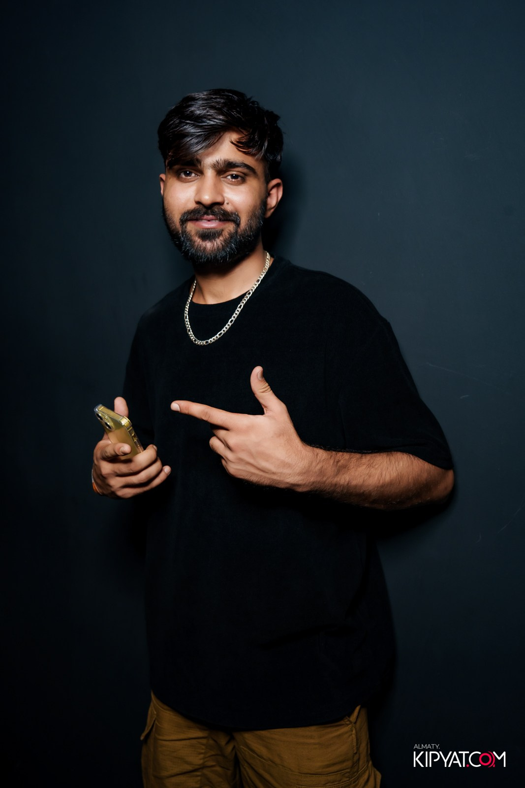 UYAT EMES BAR. КИПЯТКОМ АЛМАТЫ!