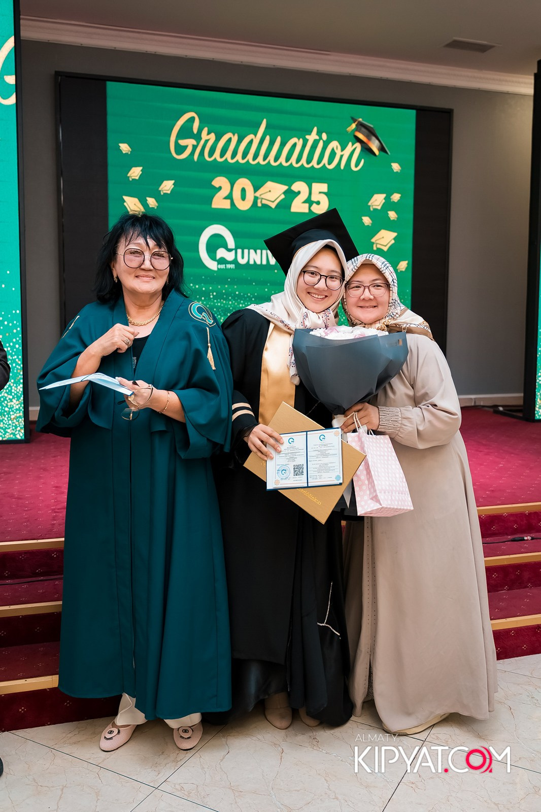 GRADUATION 2025 Q UNIVERSITY. КИПЯТКОМ АЛМАТЫ!