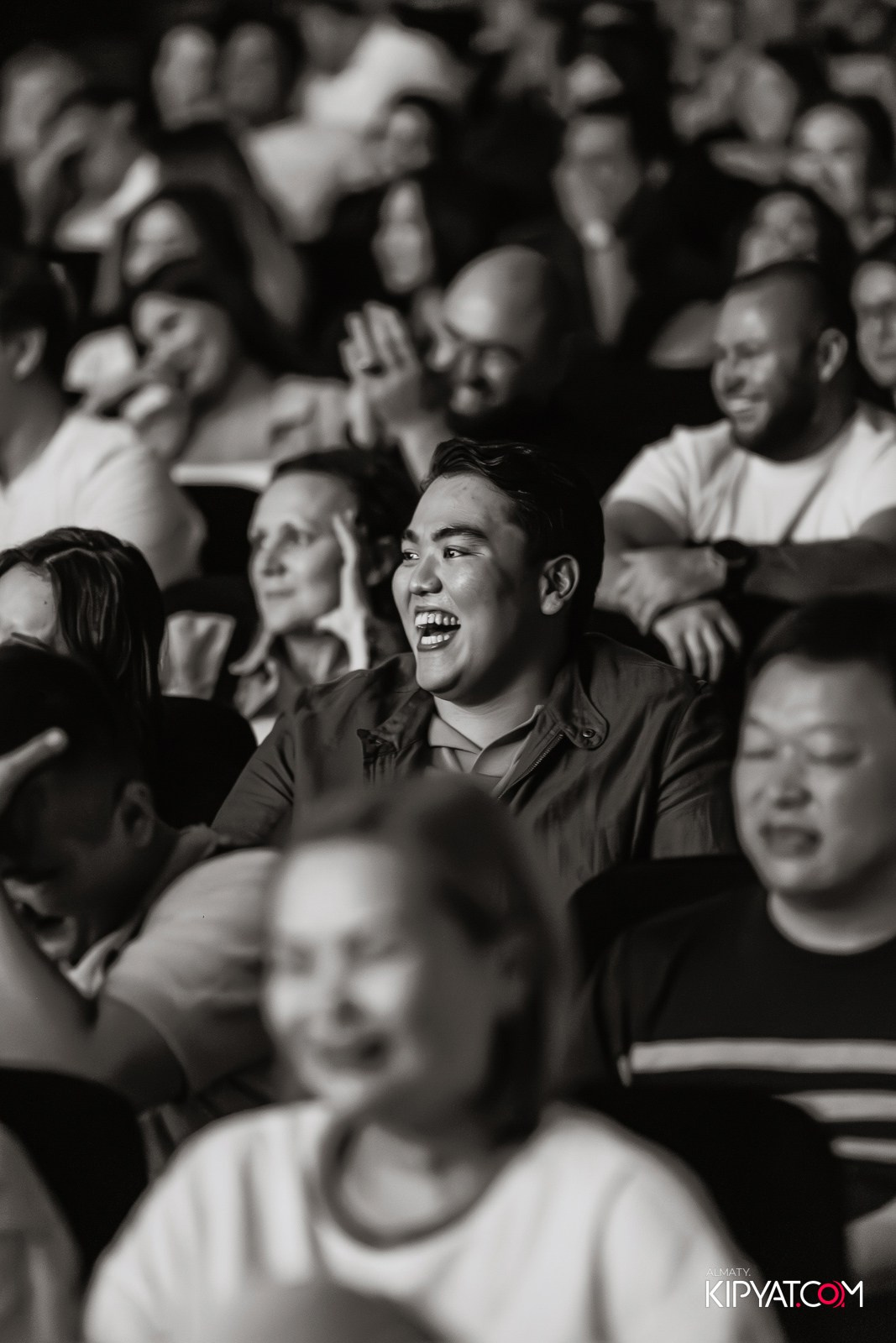 STAND UP КОНЦЕРТ АЛЕКСАНДА МЕРКУЛЬ. КИПЯТКОМ АЛМАТЫ!