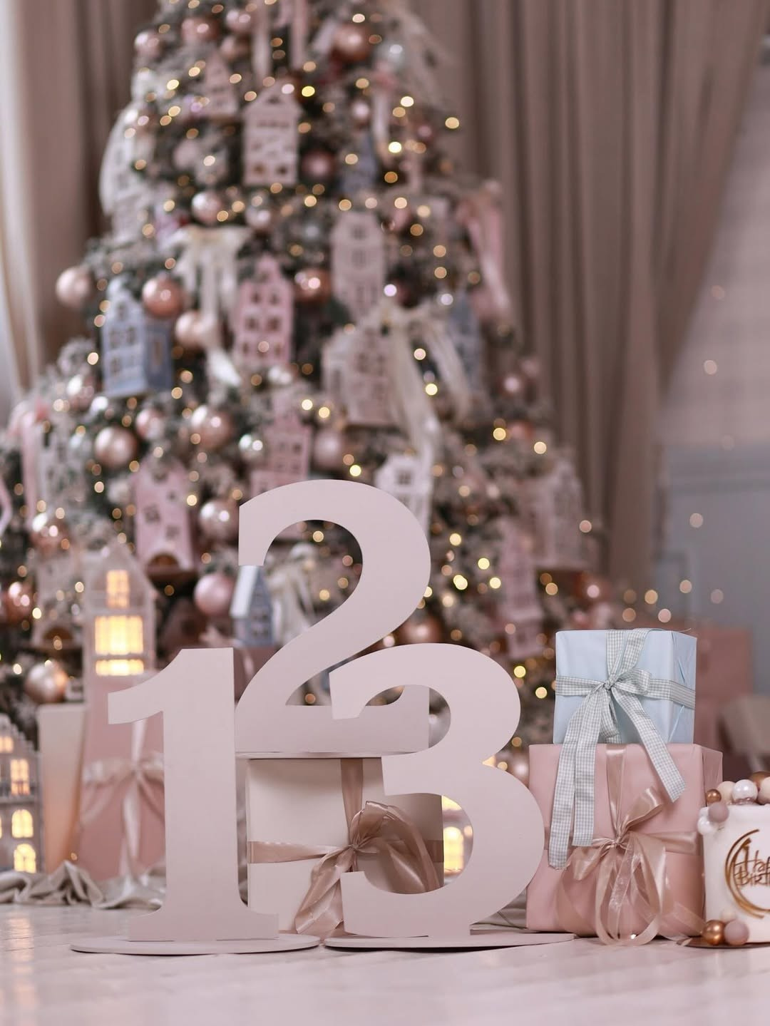 Новогодние декорации сказочной фотостудии «Alice», город Краснодар. Семейный и детский фотограф в Краснодаре Анна Трашкова