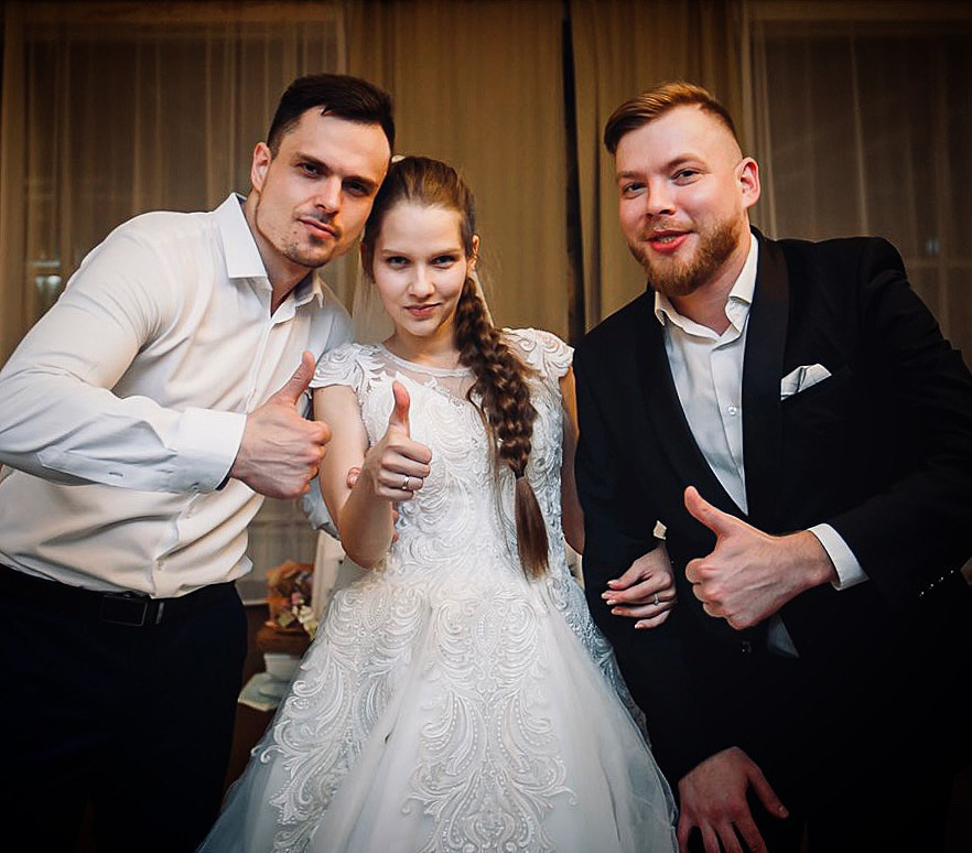 ВЕДУЩИЙ ПАВЕЛ ПАВЛОВ