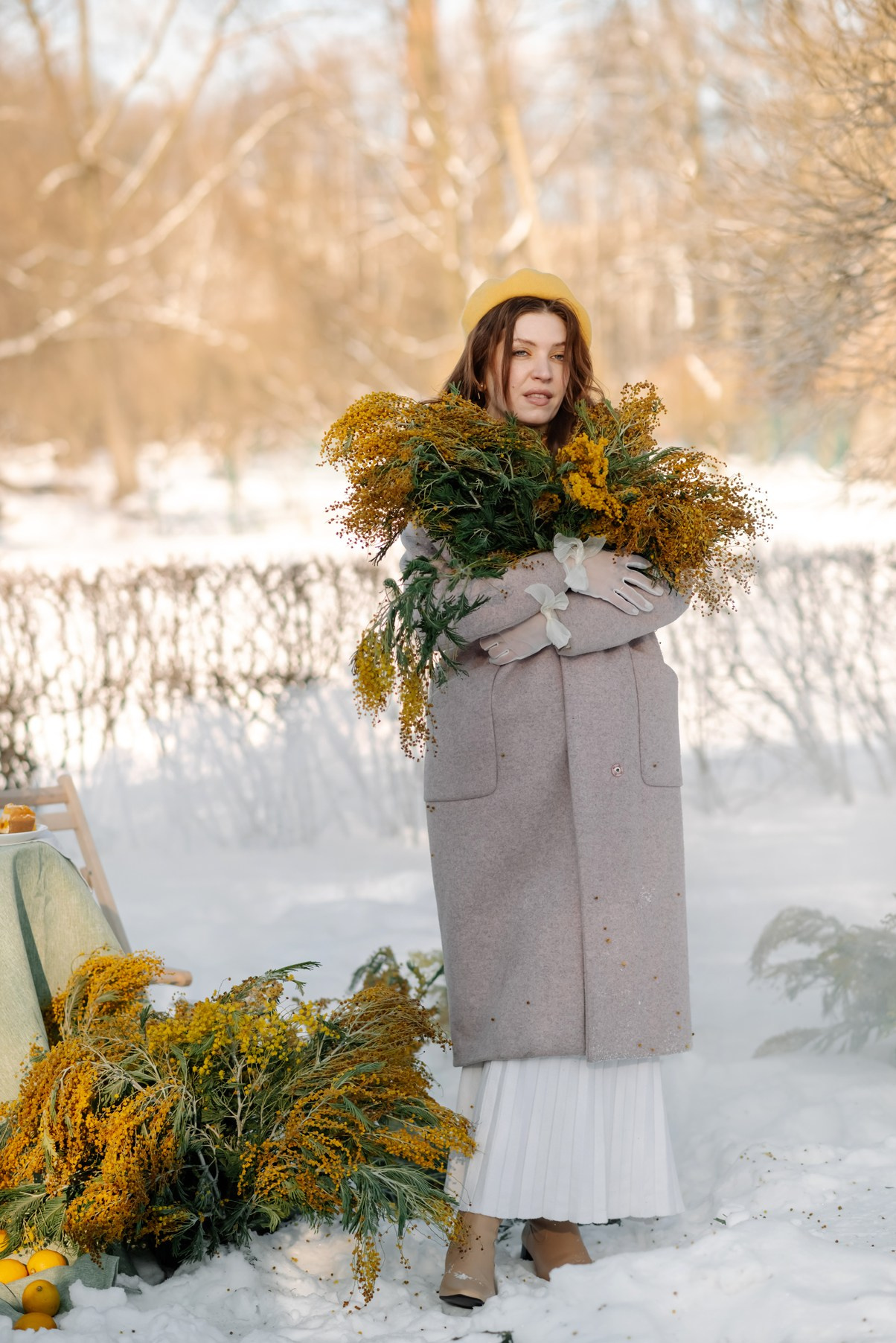 Анастасия с мимозой. Свадебный и сеейный фотограф в Санкт-Петербурге Елена Худякова