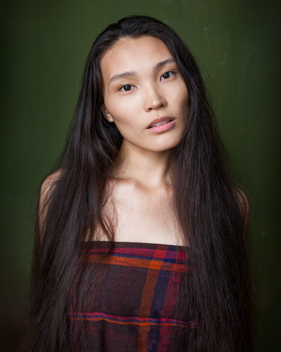 Камила, 42 р-р, 165 см. KED Production — продакшн из СПб. Создаём фото, видео и контент, который помогает брендам и селлерам продавать больше