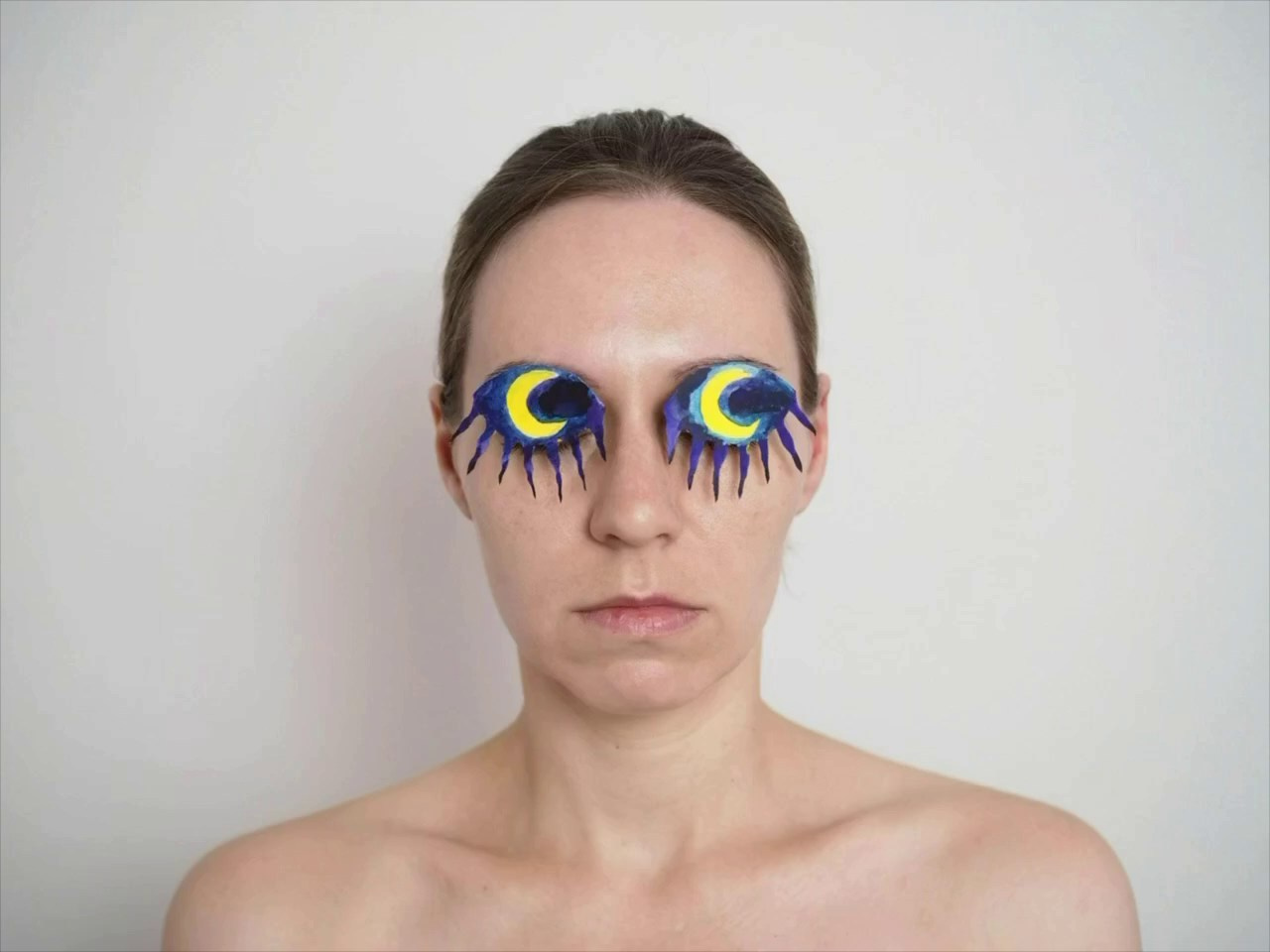 Маски каждый день. Художница Ирина Гейнц