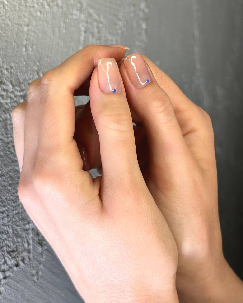 Услуги мастеров маникюра. Салон красоты Праvда в Москве