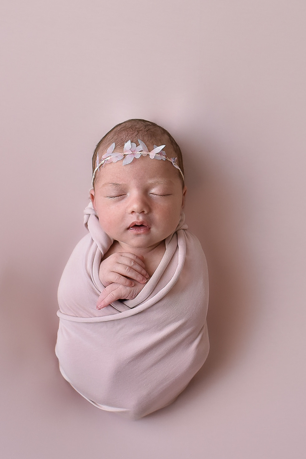 ✨. Профессиональный фотограф новорожденных Тверь