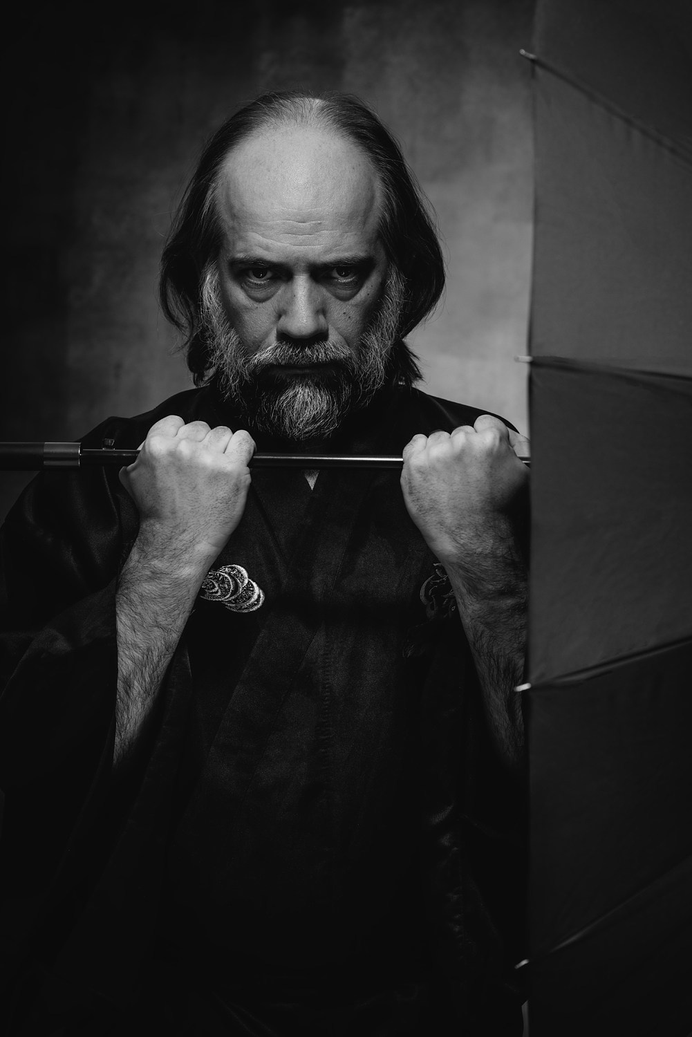 U-ray: Художественный чёрно-белый портрет. U-ray