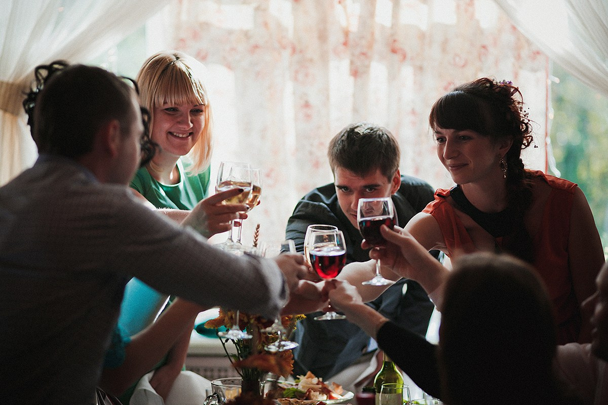 Свадебная прогулка Алекса и Даши. Фотограф крещение венчание в Петербурге! Помогает подобрать храм и посоветовал душевного батюшку в СПб