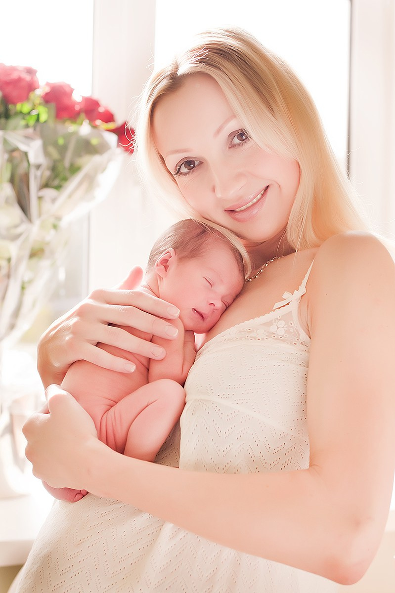 Выписка из роддома. Репортажный, семейный и детский фотограф в Пензе и Заречном Арина Ермилова. Картины барельеф на заказ