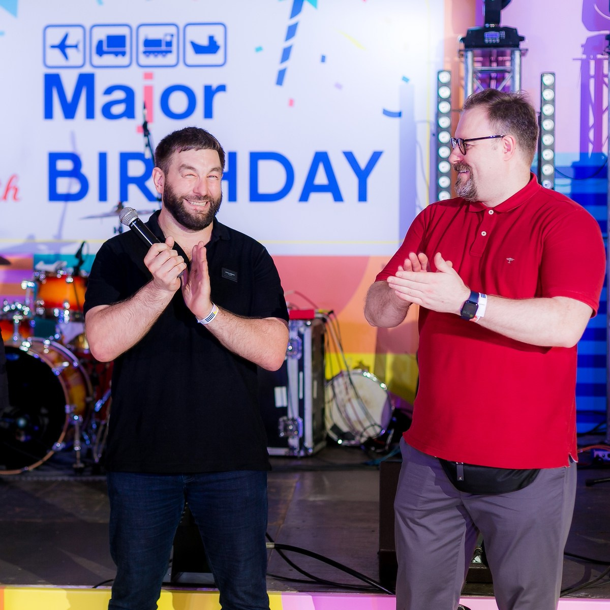 Фотосъемка корпоратива Major на берегу строгинской поймы. Репортажный фотограф Борис Геер