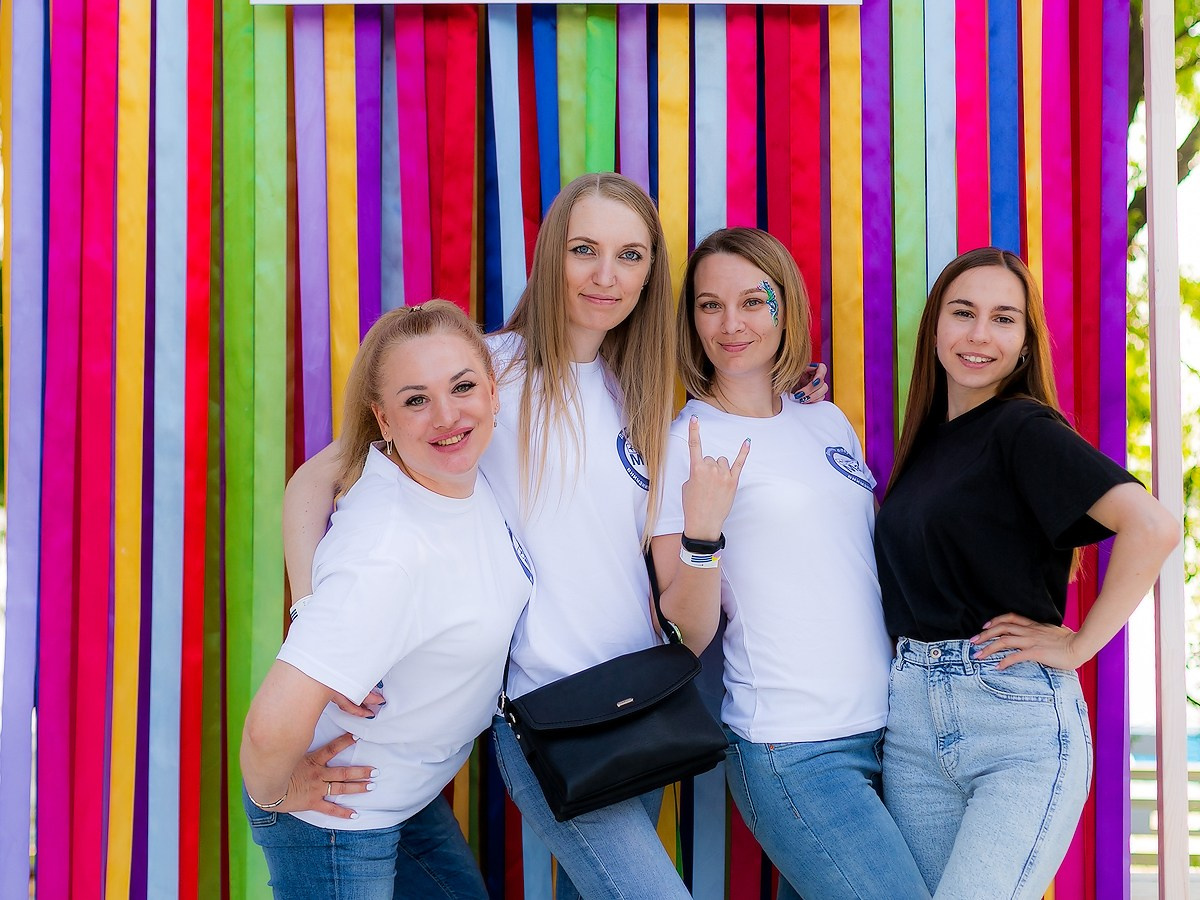 Фотосъемка корпоратива Major на берегу строгинской поймы. Репортажный фотограф Борис Геер