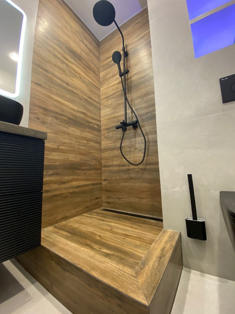 Ванная комната (с. Усады ул. Уютная д. 2). Ремонт санузла, туалета, ванной под ключ в Казани. Укладка плитки