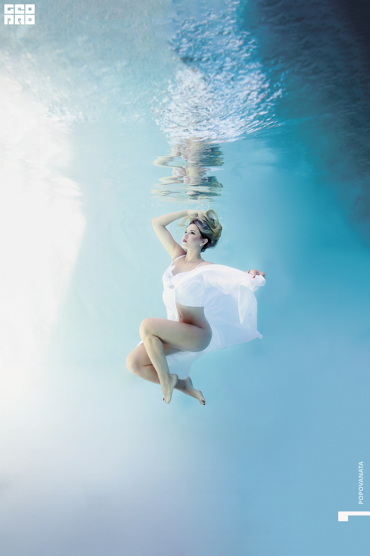 СЕРИЯ ПОРТРЕТОВ ПОД ВОДОЙ. Фотограф