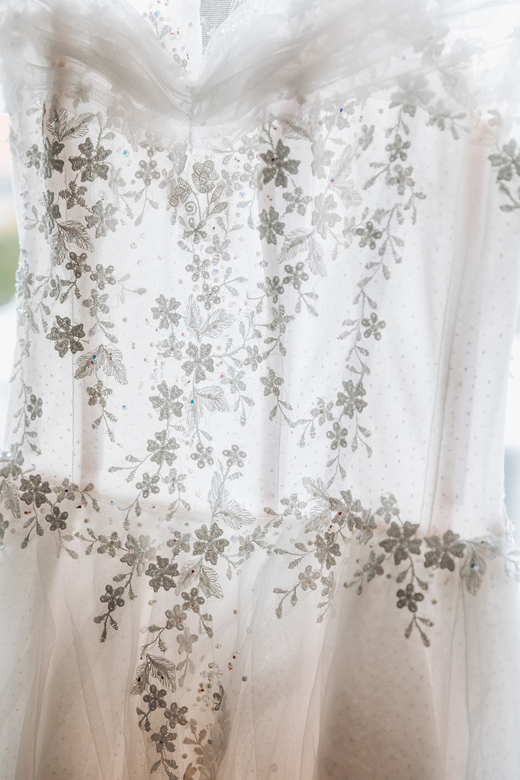 Wedding photographer in Tbilisi & Saint-Petersburg (Spb). Destination wedding photographer Peter Letu