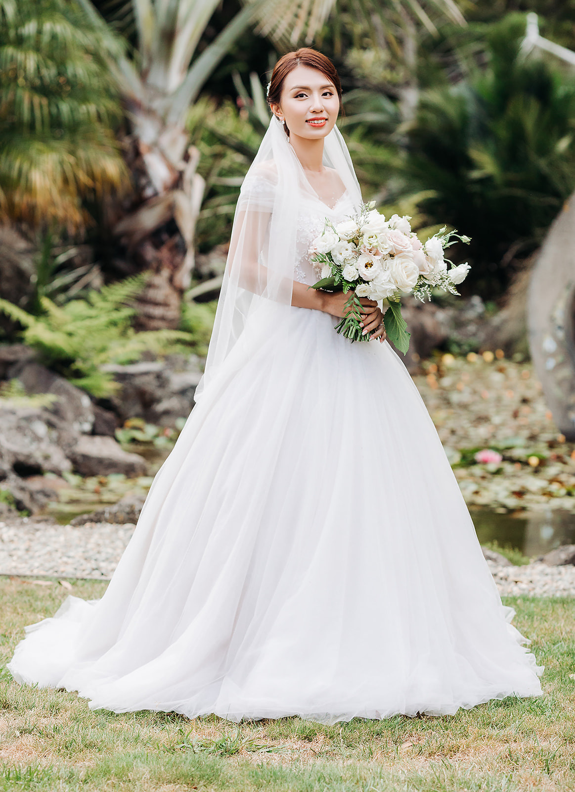 Wedding photographer in Tbilisi & Saint-Petersburg (Spb). Destination wedding photographer Peter Letu