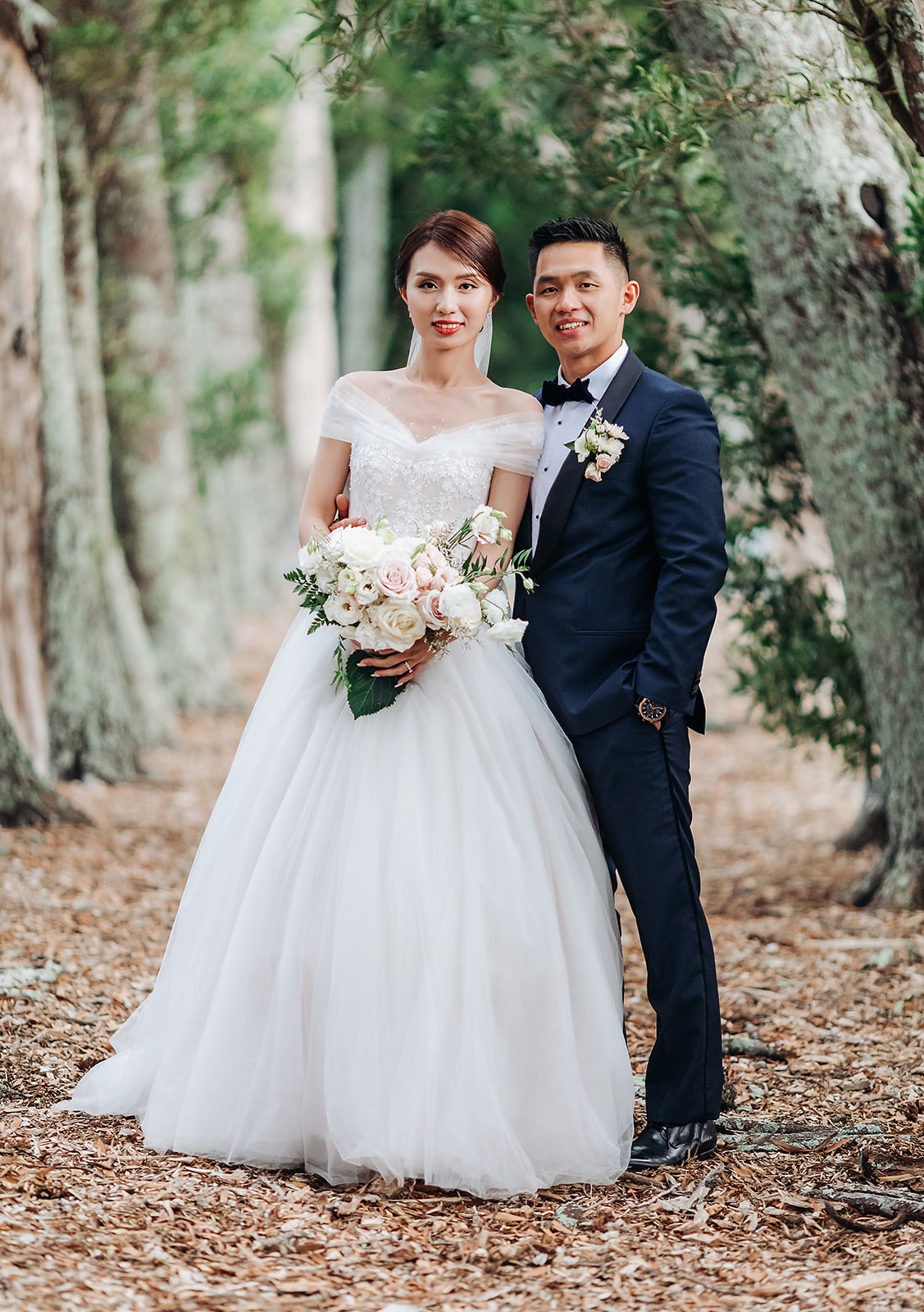 Wedding photographer in Tbilisi & Saint-Petersburg (Spb). Destination wedding photographer Peter Letu