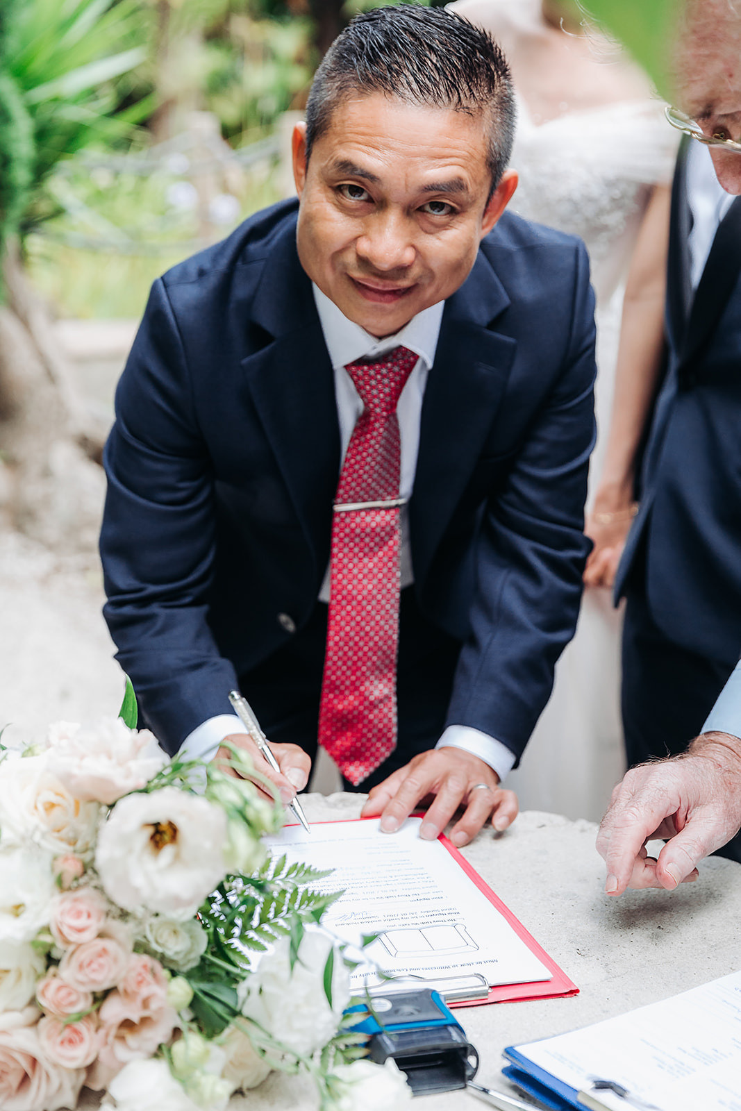 Wedding photographer in Tbilisi & Saint-Petersburg (Spb). Destination wedding photographer Peter Letu