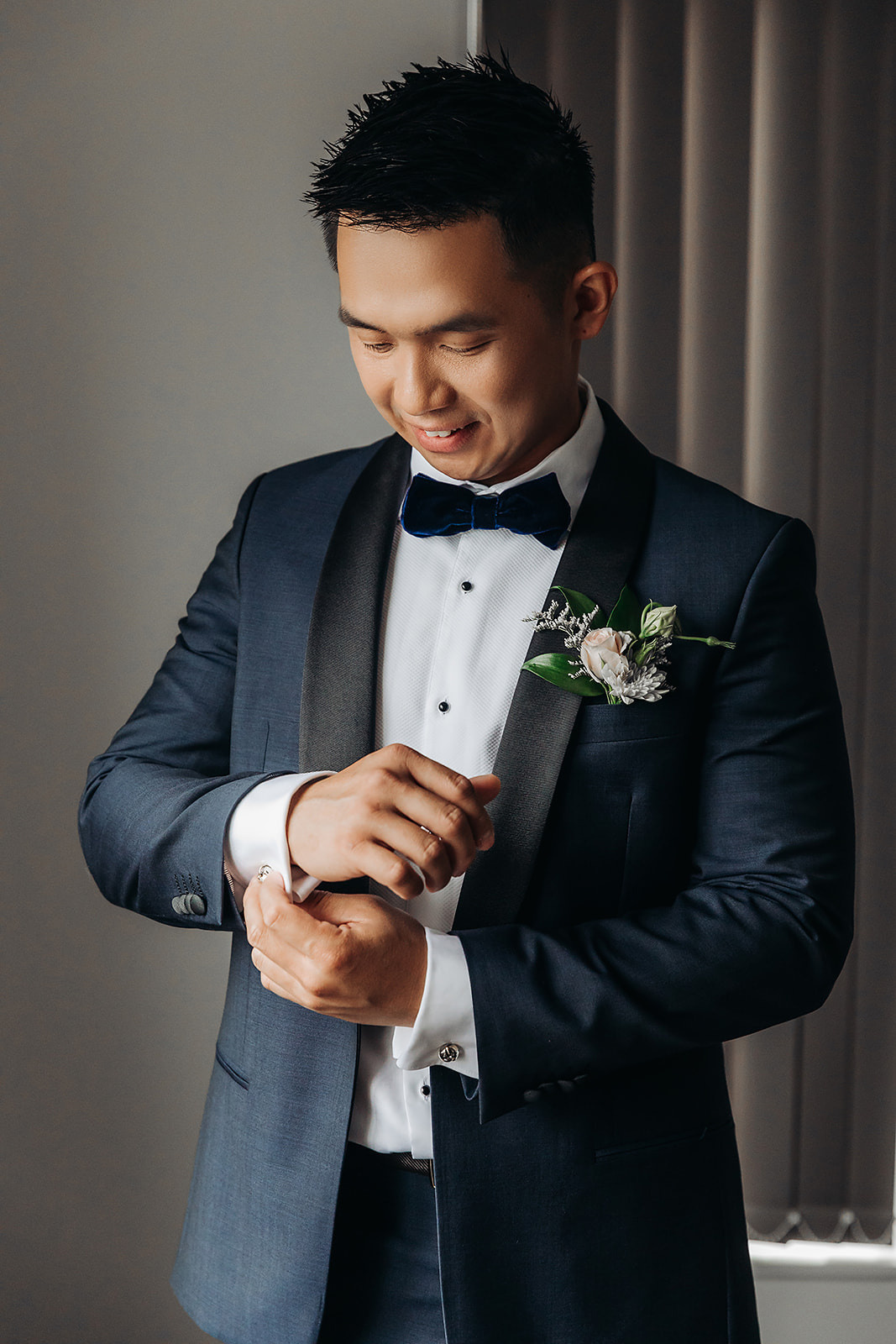 Wedding photographer in Tbilisi & Saint-Petersburg (Spb). Destination wedding photographer Peter Letu