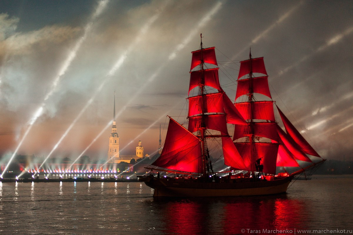 Репортажный и семейный фотограф в Санкт-Петербурге Тарас Марченко