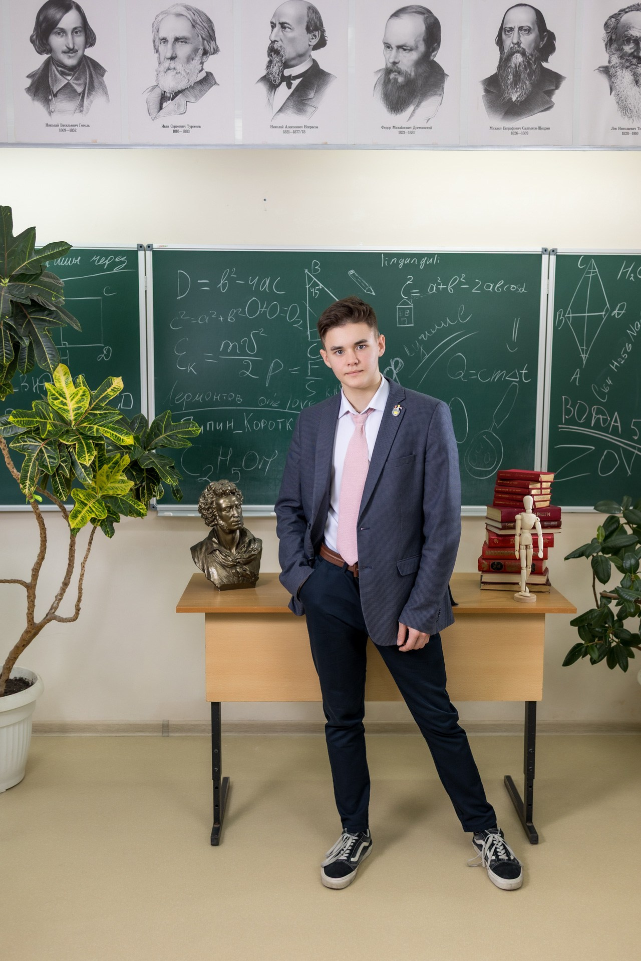 Старшеклассники. В школе, на улице. Фотографы Евгений и Екатерина. Фотофикус. Тюмень