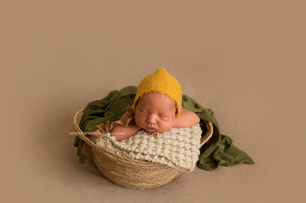 Фотосессия новорождённого. Фотограф новорождённых малышей и детский фотограф В Казани Лана Максим