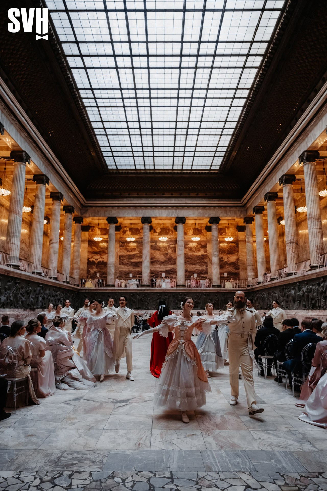 Пасхальный бал Петра Аксёнова