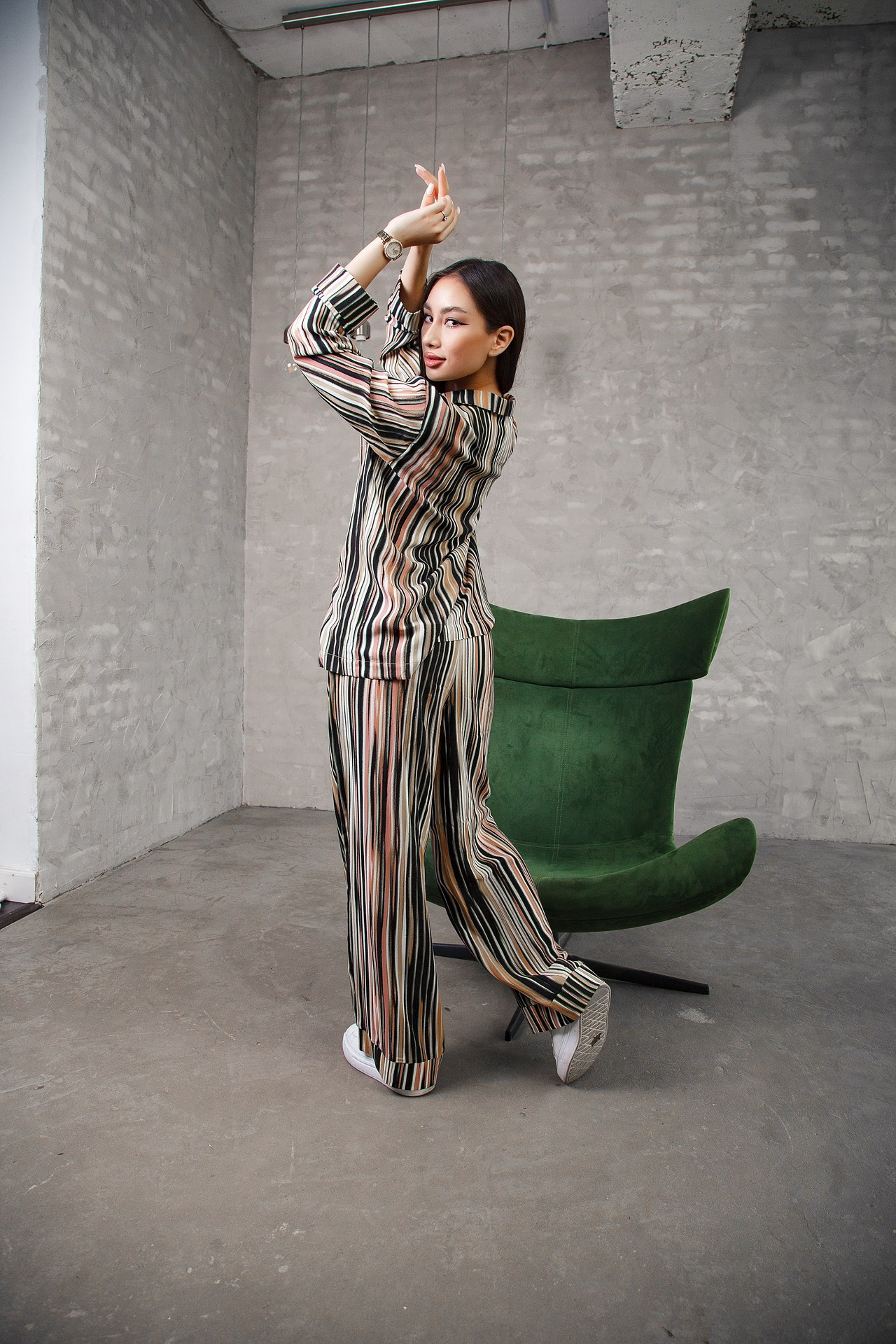 Реклама женской одежды. Натан Супервайзер по Продакшену