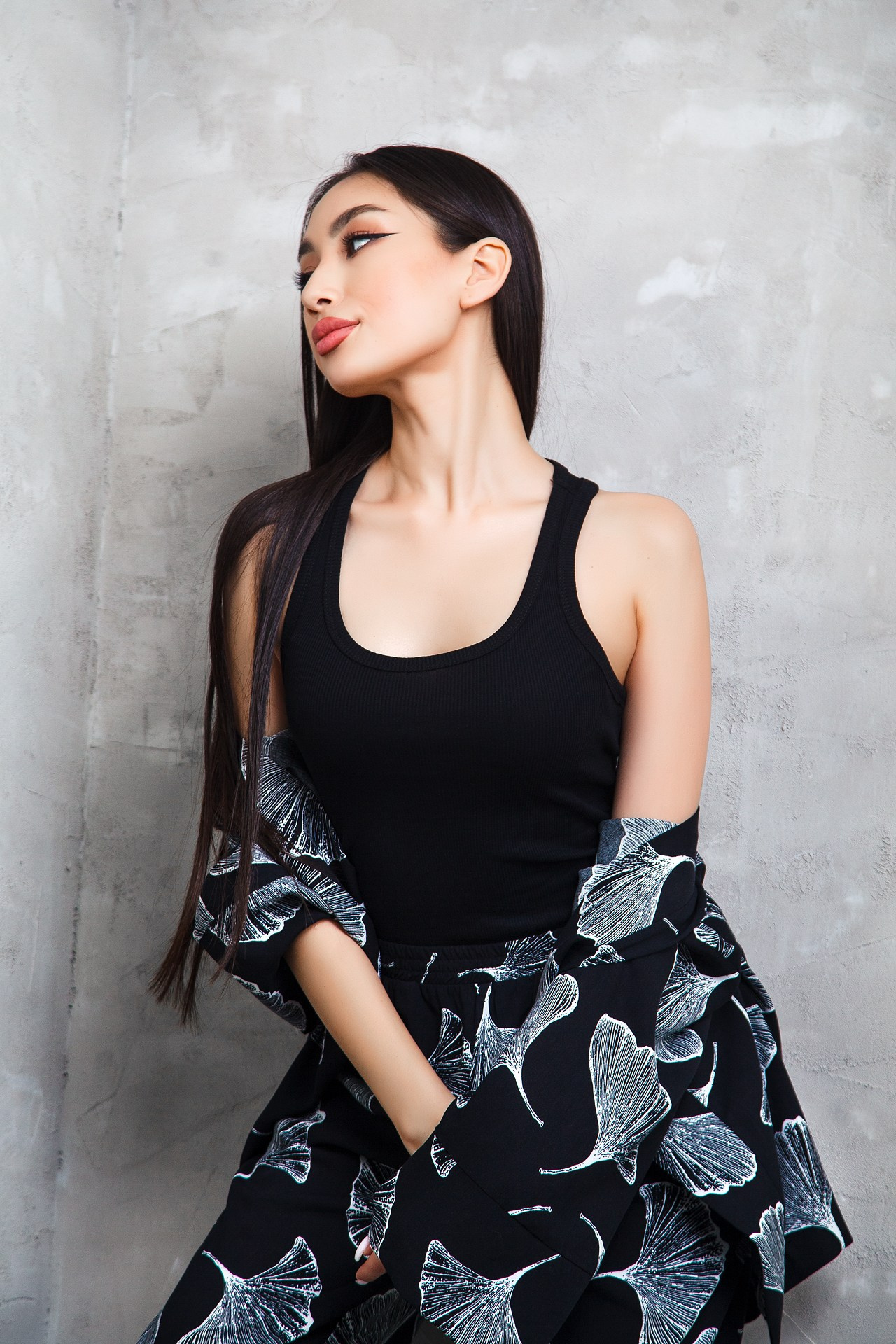 Реклама женской одежды. Натан Супервайзер по Продакшену