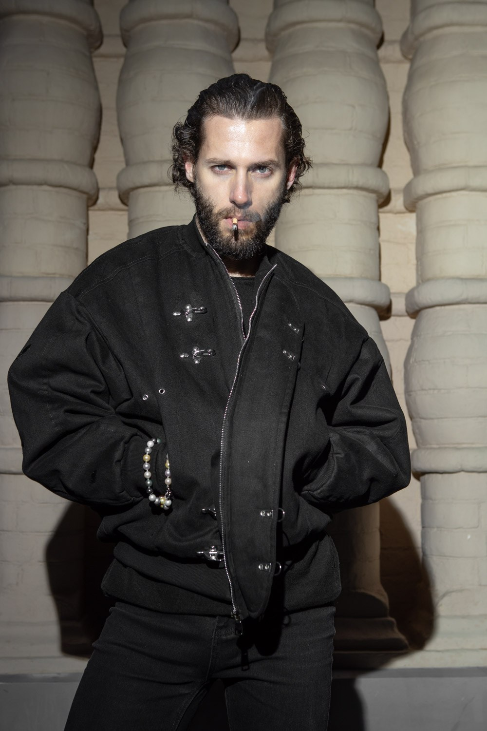 Мужская уличная фотосессия. Фотограф Москва арт- ню, портрет, fine art