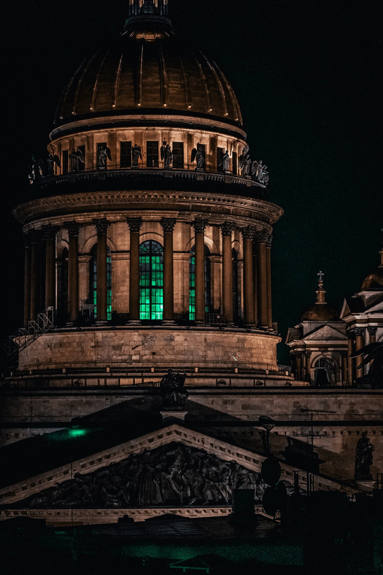 ÇAVA на террасе So/ St. Petersburg. KORSHIKOV SERGEY