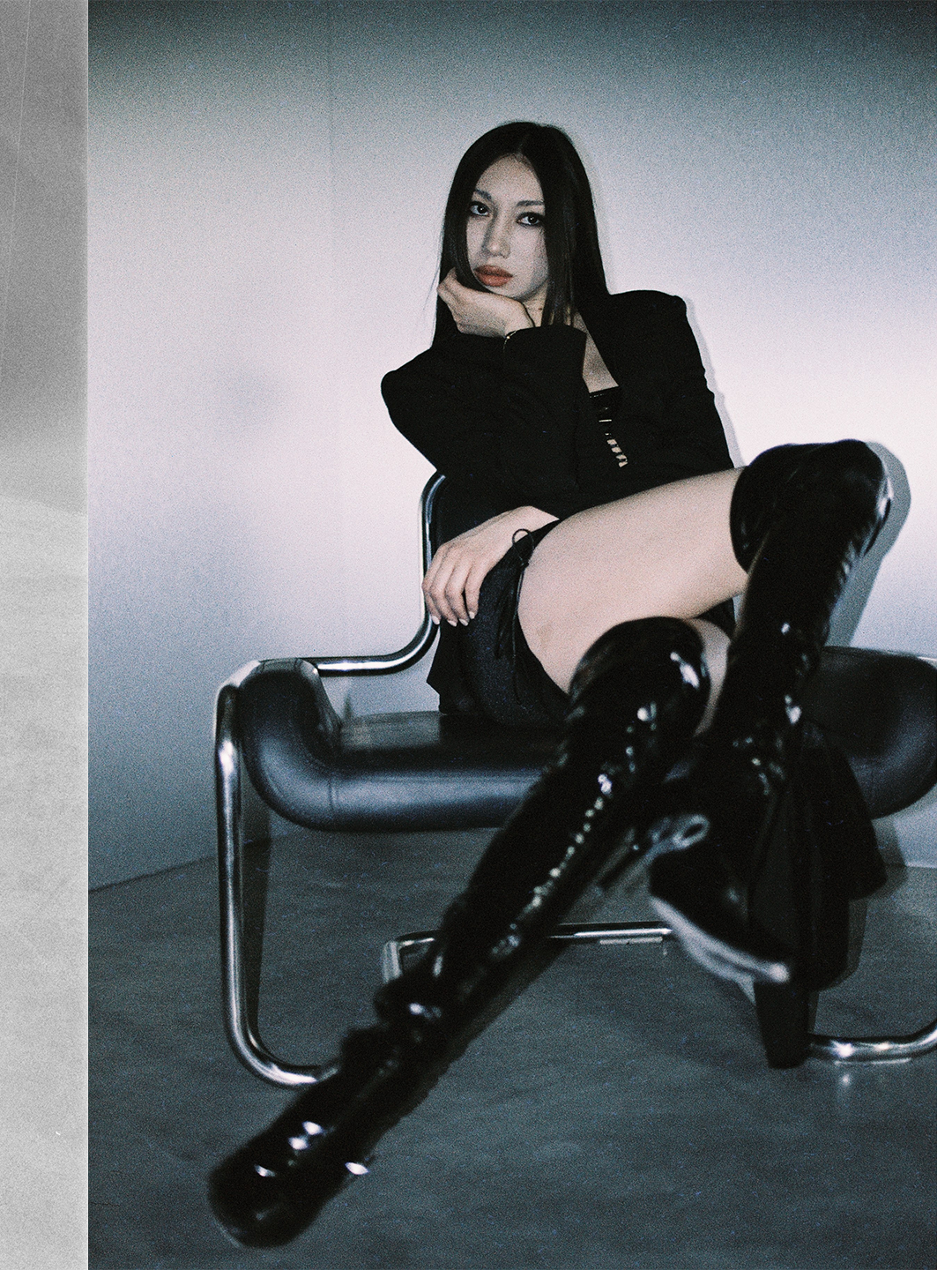 <A>. Плёночный фотограф Москва, Саша Звук